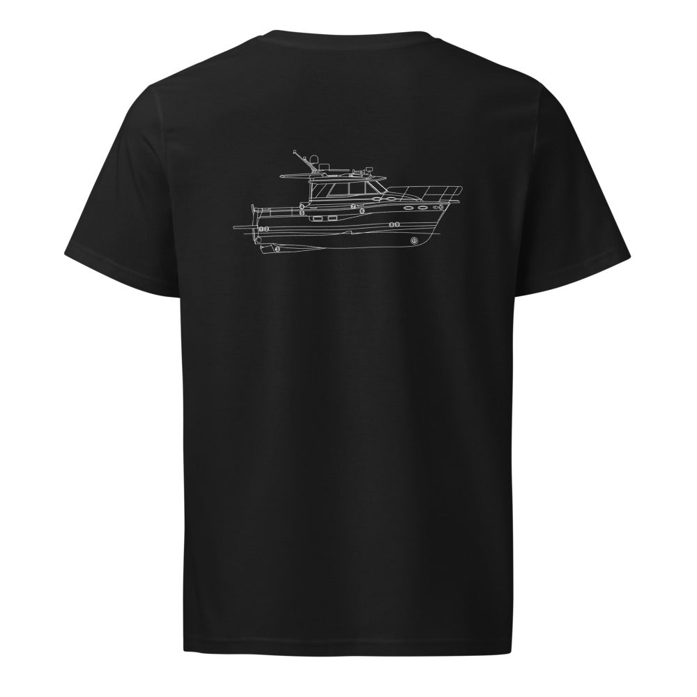 Cutwater C-32 powerboat shirt in Black - back design